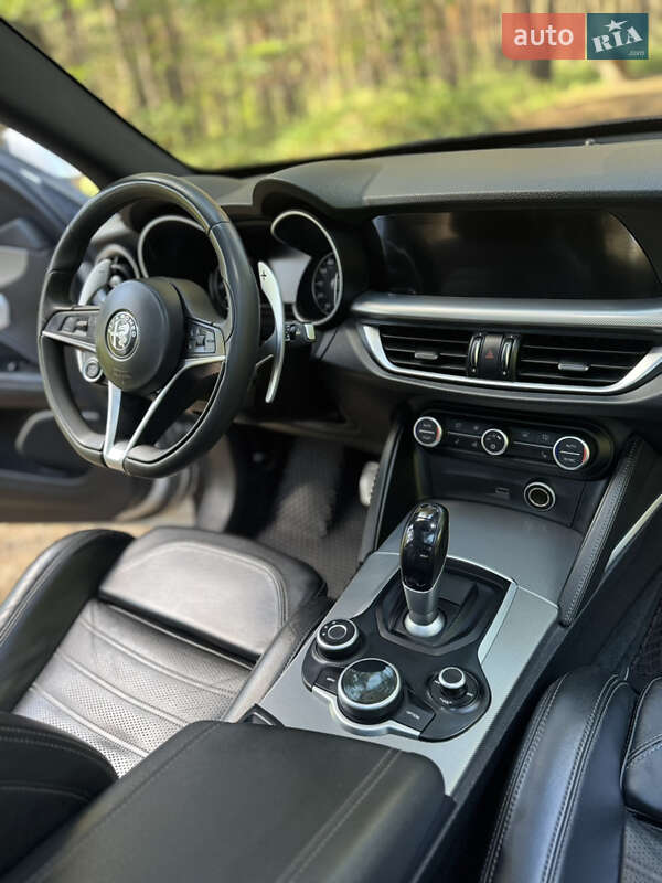 Позашляховик / Кросовер Alfa Romeo Stelvio 2017 в Кременчуці