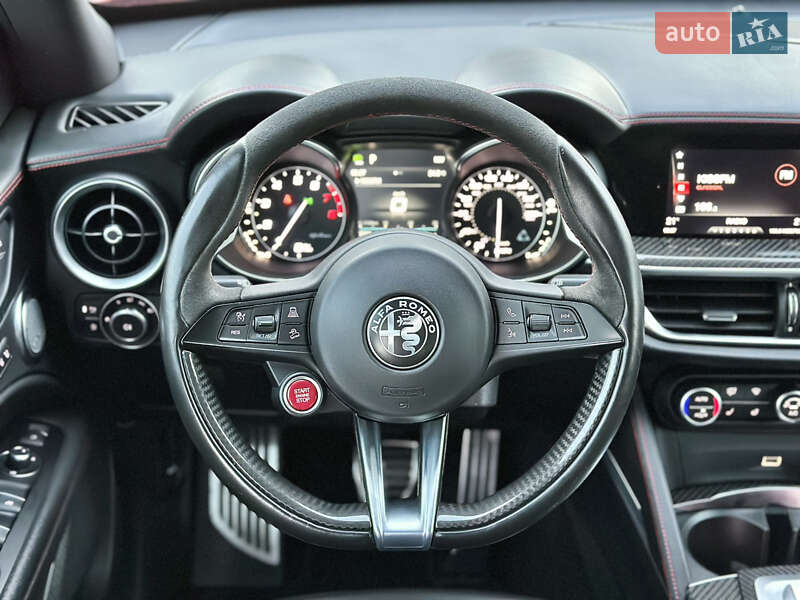 Позашляховик / Кросовер Alfa Romeo Stelvio 2018 в Києві