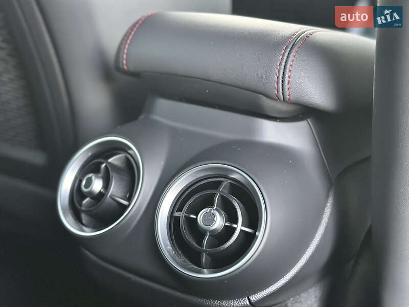 Позашляховик / Кросовер Alfa Romeo Stelvio 2018 в Києві