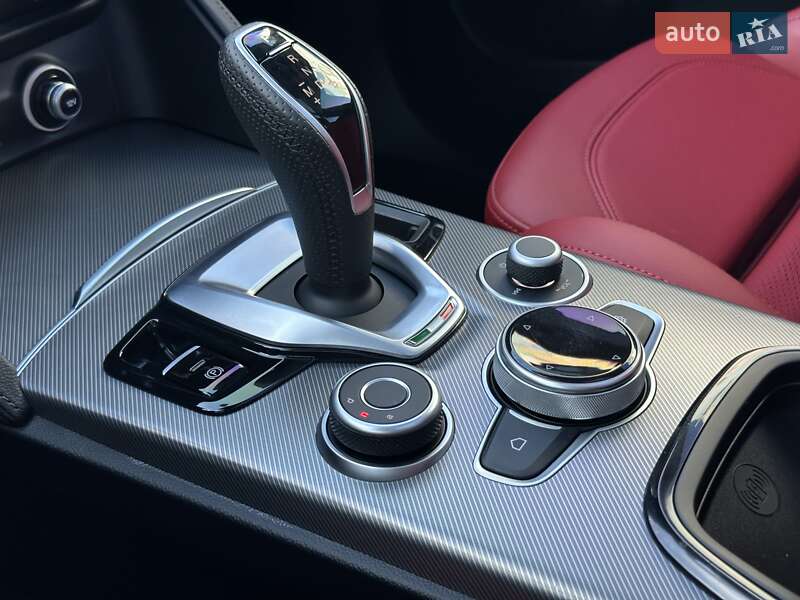 Внедорожник / Кроссовер Alfa Romeo Stelvio 2023 в Киеве