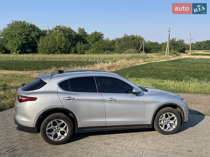 Внедорожник / Кроссовер Alfa Romeo Stelvio 2020 в Киеве