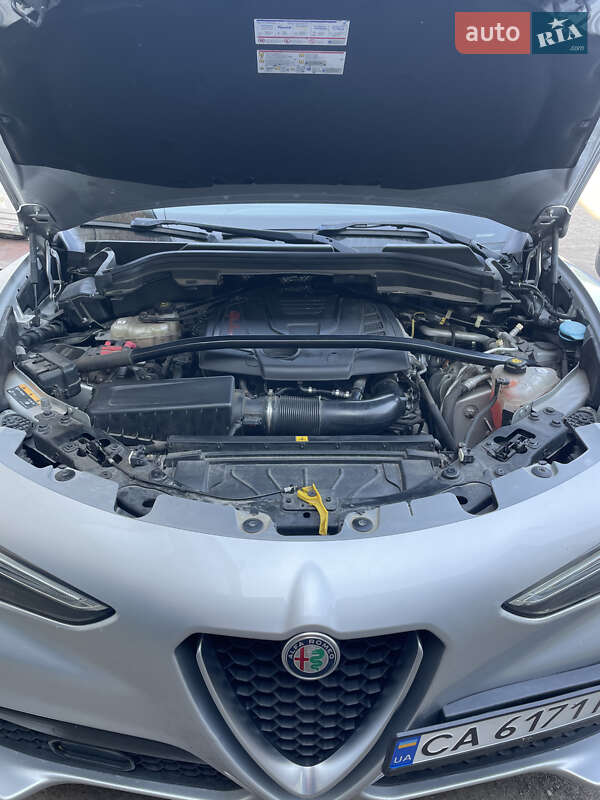 Внедорожник / Кроссовер Alfa Romeo Stelvio 2020 в Киеве