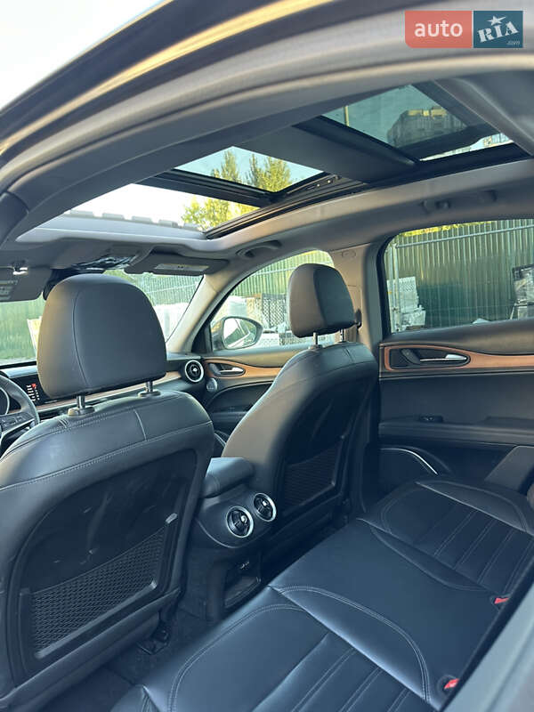 Внедорожник / Кроссовер Alfa Romeo Stelvio 2018 в Киеве фото 11 Внедорожник / Кроссовер Alfa Romeo Stelvio 2018 в Киеве