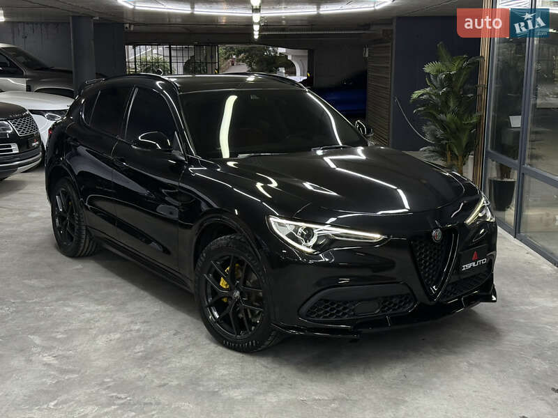 Alfa Romeo Stelvio 2020