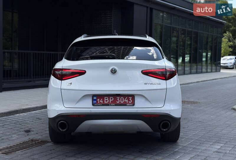 Внедорожник / Кроссовер Alfa Romeo Stelvio 2017 в Львове