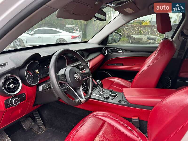 Позашляховик / Кросовер Alfa Romeo Stelvio 2017 в Луцьку