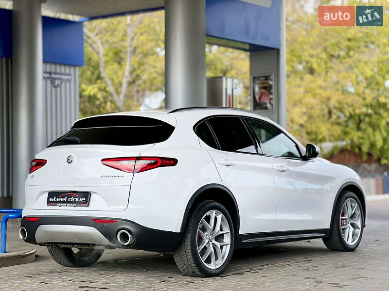 Позашляховик / Кросовер Alfa Romeo Stelvio 2018 в Миколаєві