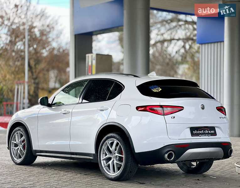 Позашляховик / Кросовер Alfa Romeo Stelvio 2018 в Миколаєві