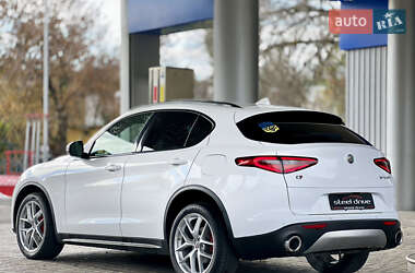 Внедорожник / Кроссовер Alfa Romeo Stelvio 2018 в 