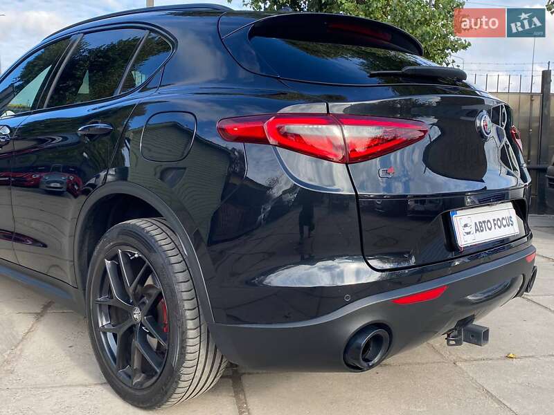 Внедорожник / Кроссовер Alfa Romeo Stelvio 2019 в Киеве
