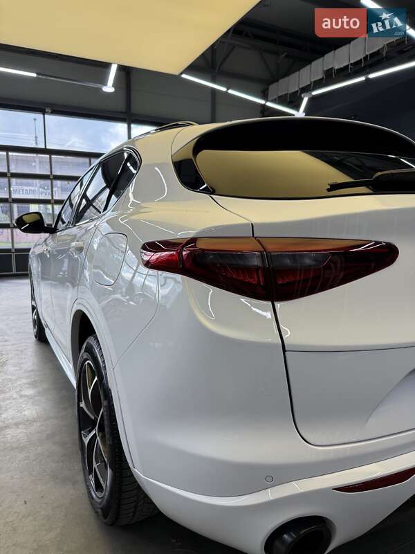 Внедорожник / Кроссовер Alfa Romeo Stelvio 2021 в Черновцах