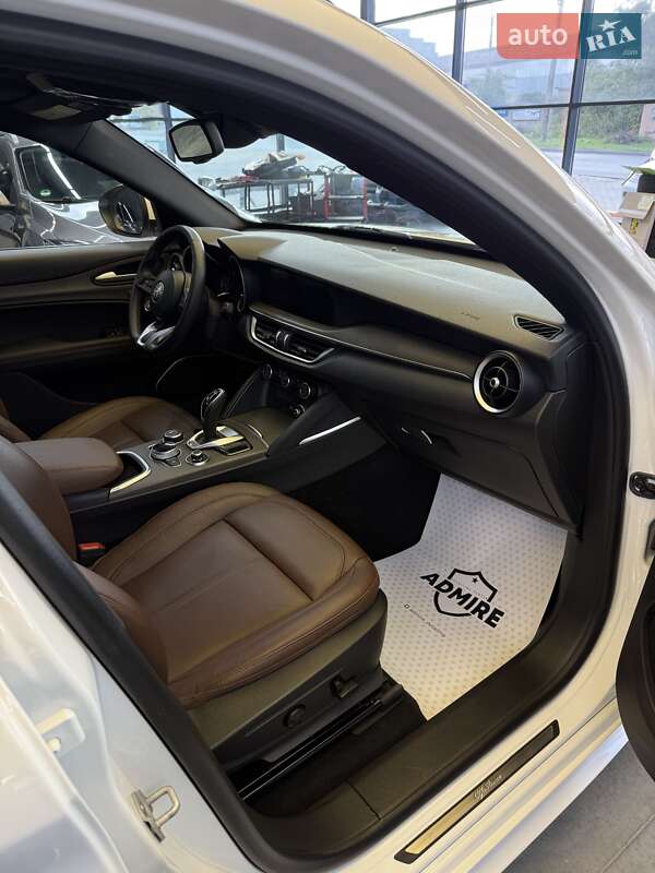 Внедорожник / Кроссовер Alfa Romeo Stelvio 2021 в Черновцах