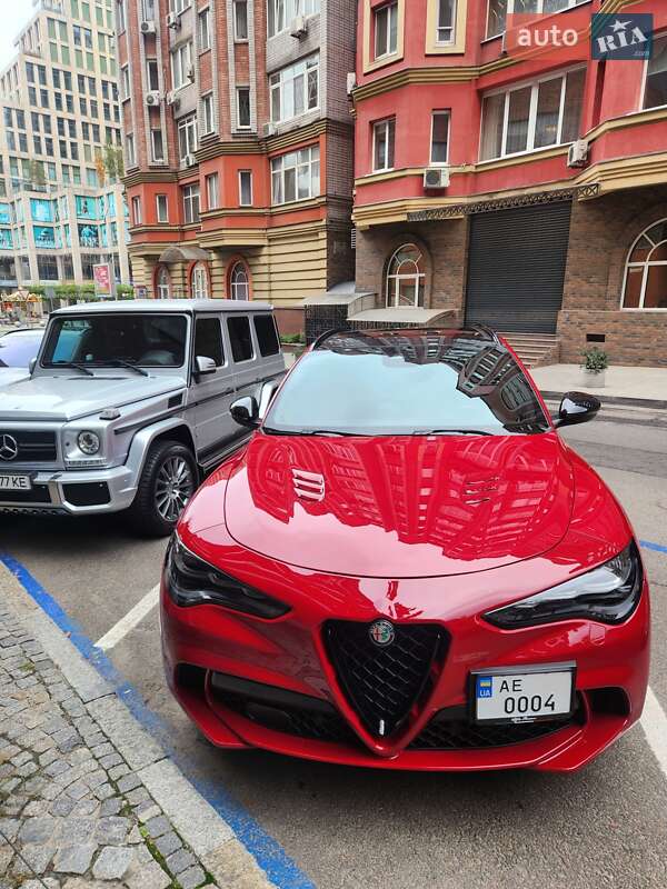 Alfa Romeo Stelvio 2022