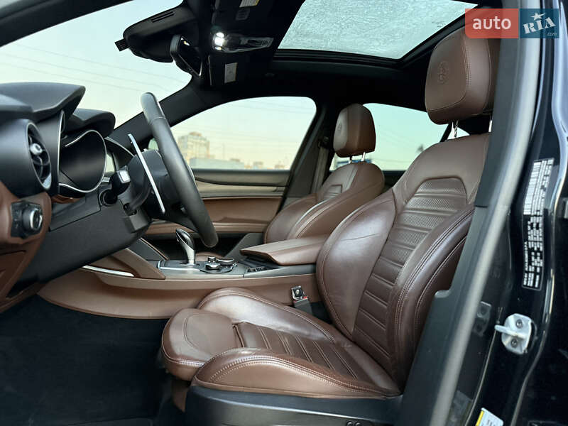 Позашляховик / Кросовер Alfa Romeo Stelvio 2017 в Одесі фото 16 Позашляховик / Кросовер Alfa Romeo Stelvio 2017 в Одесі