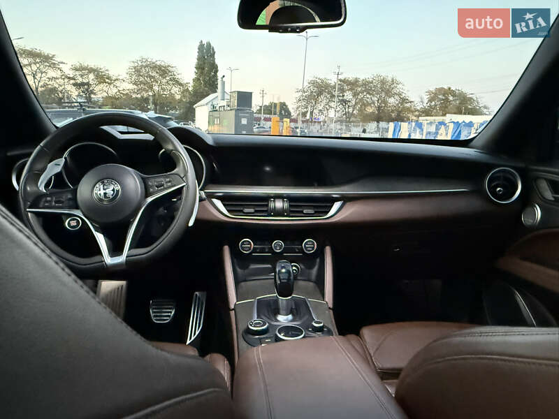 Позашляховик / Кросовер Alfa Romeo Stelvio 2017 в Одесі фото 34 Позашляховик / Кросовер Alfa Romeo Stelvio 2017 в Одесі