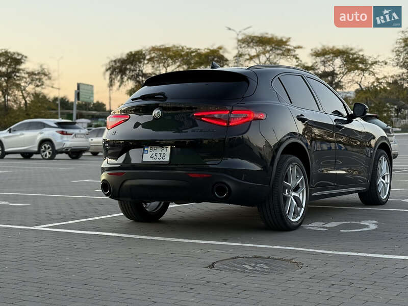 Позашляховик / Кросовер Alfa Romeo Stelvio 2017 в Одесі фото 43 Позашляховик / Кросовер Alfa Romeo Stelvio 2017 в Одесі