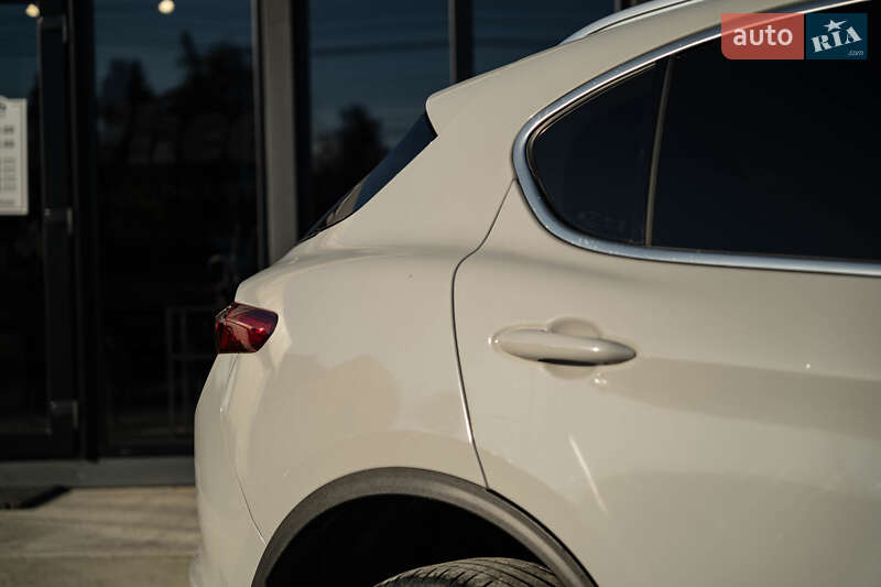 Внедорожник / Кроссовер Alfa Romeo Stelvio 2017 в Черновцах фото 9 Внедорожник / Кроссовер Alfa Romeo Stelvio 2017 в Черновцах