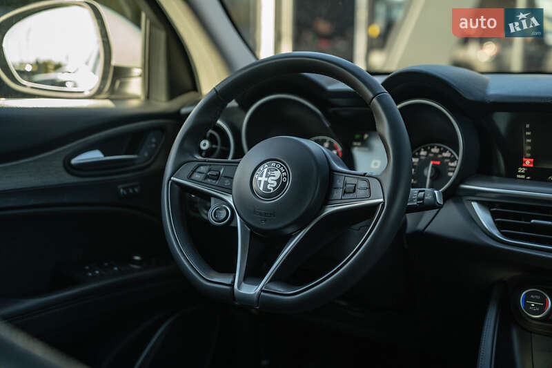 Внедорожник / Кроссовер Alfa Romeo Stelvio 2017 в Черновцах фото 23 Внедорожник / Кроссовер Alfa Romeo Stelvio 2017 в Черновцах