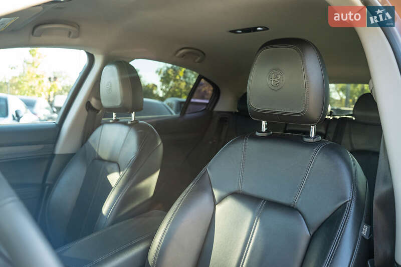 Внедорожник / Кроссовер Alfa Romeo Stelvio 2017 в Черновцах фото 34 Внедорожник / Кроссовер Alfa Romeo Stelvio 2017 в Черновцах