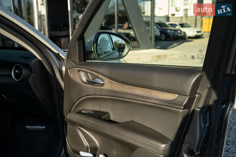 Внедорожник / Кроссовер Alfa Romeo Stelvio 2017 в Черновцах фото 39 Внедорожник / Кроссовер Alfa Romeo Stelvio 2017 в Черновцах