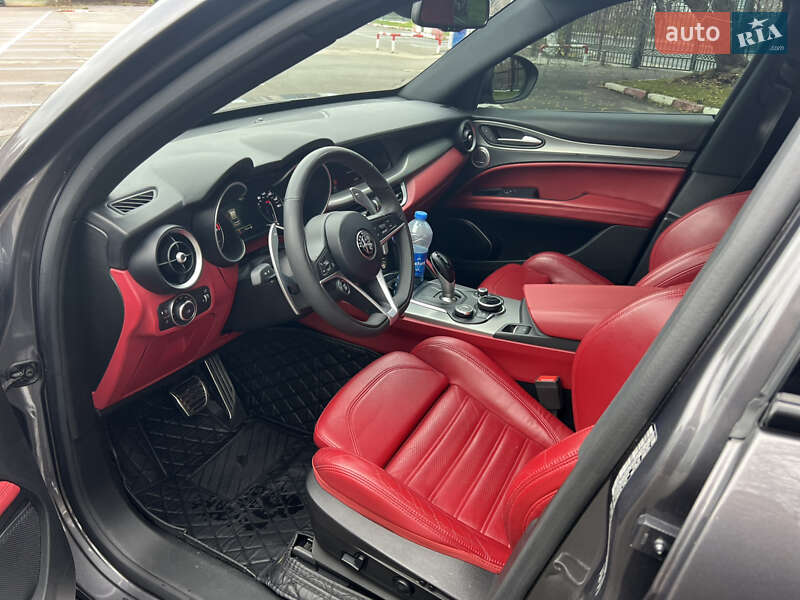 Позашляховик / Кросовер Alfa Romeo Stelvio 2018 в Харкові фото 11 Позашляховик / Кросовер Alfa Romeo Stelvio 2018 в Харкові