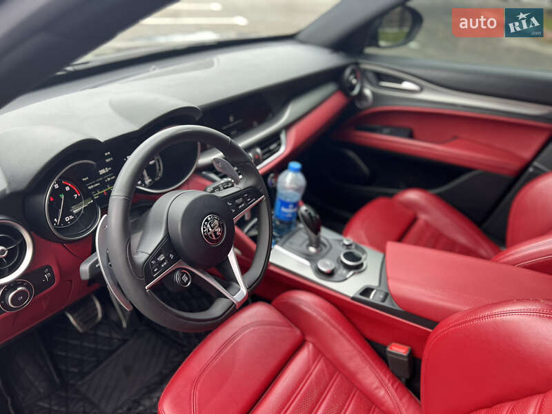 Позашляховик / Кросовер Alfa Romeo Stelvio 2018 в Харкові фото 14 Позашляховик / Кросовер Alfa Romeo Stelvio 2018 в Харкові