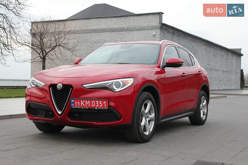 Позашляховик / Кросовер Alfa Romeo Stelvio 2018 в Світловодську