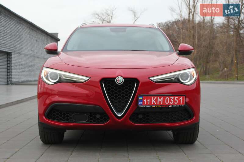 Позашляховик / Кросовер Alfa Romeo Stelvio 2018 в Світловодську