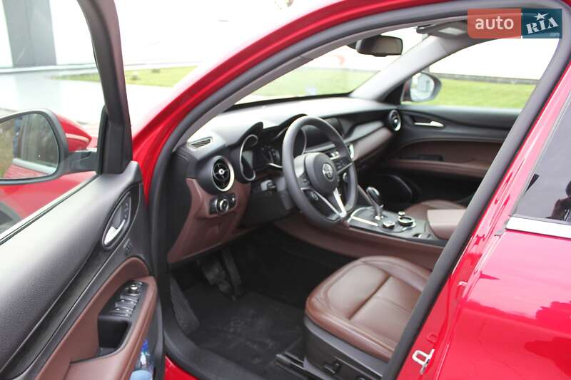 Позашляховик / Кросовер Alfa Romeo Stelvio 2018 в Світловодську