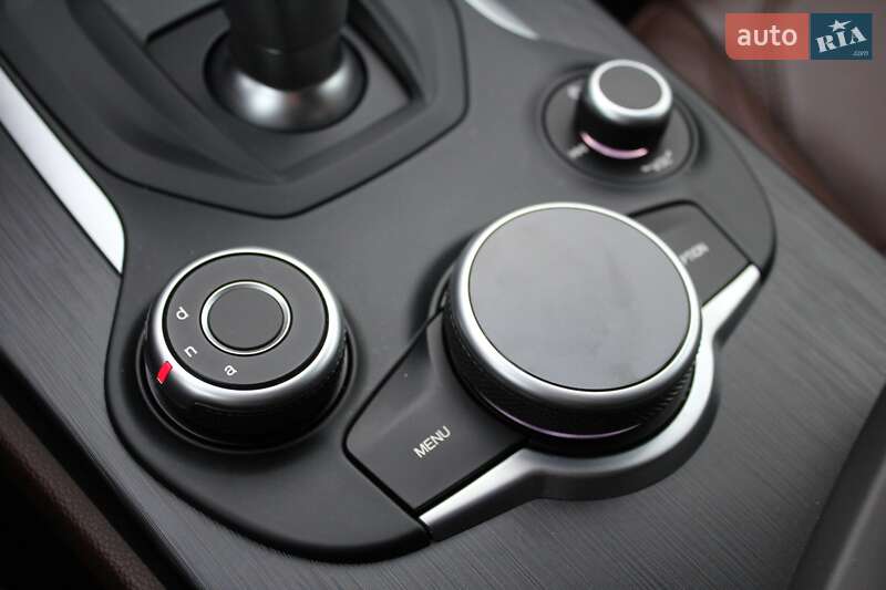 Позашляховик / Кросовер Alfa Romeo Stelvio 2018 в Світловодську