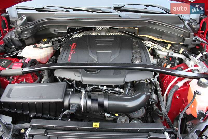 Позашляховик / Кросовер Alfa Romeo Stelvio 2018 в Світловодську