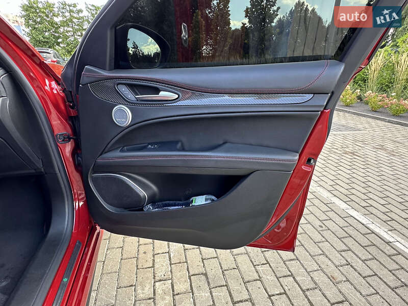 Внедорожник / Кроссовер Alfa Romeo Stelvio 2018 в Львове