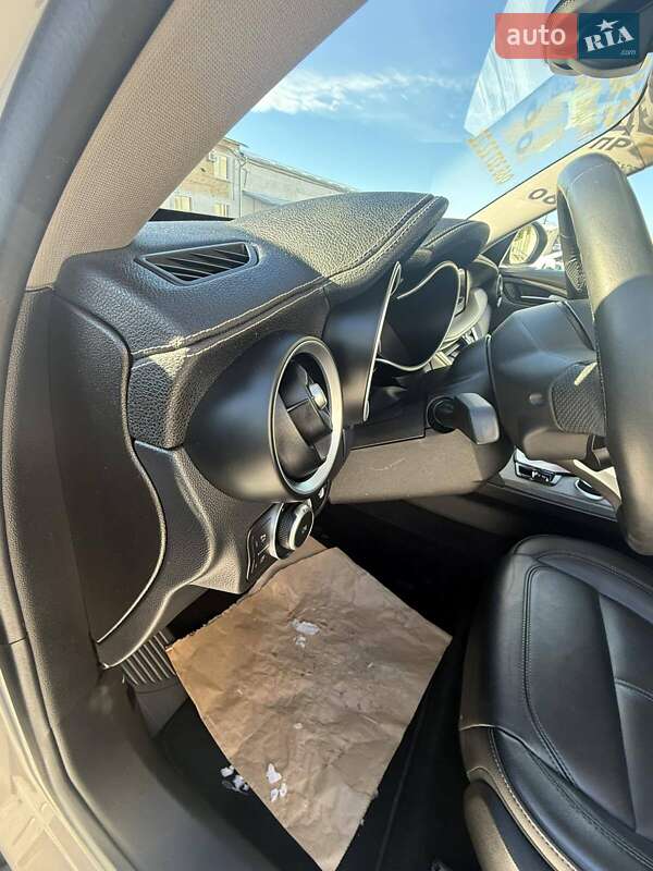 Внедорожник / Кроссовер Alfa Romeo Stelvio 2020 в Киеве