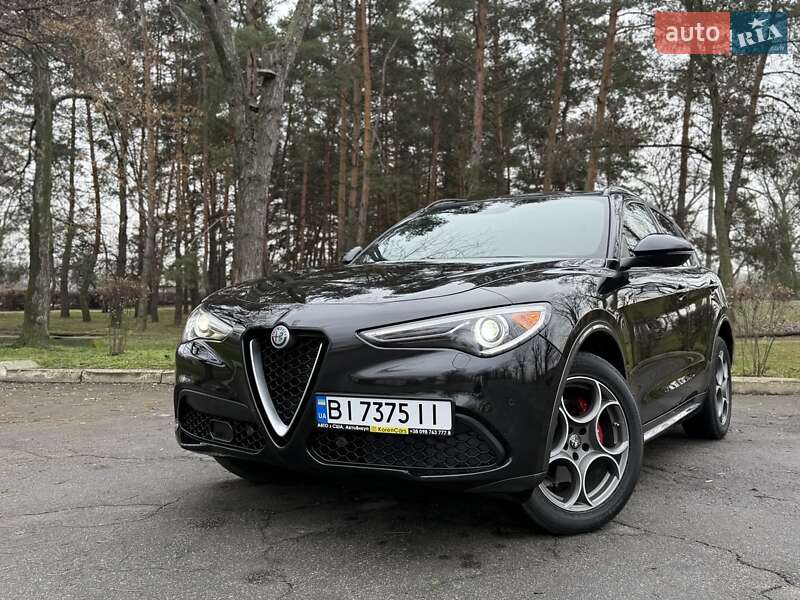 Alfa Romeo Stelvio 2022