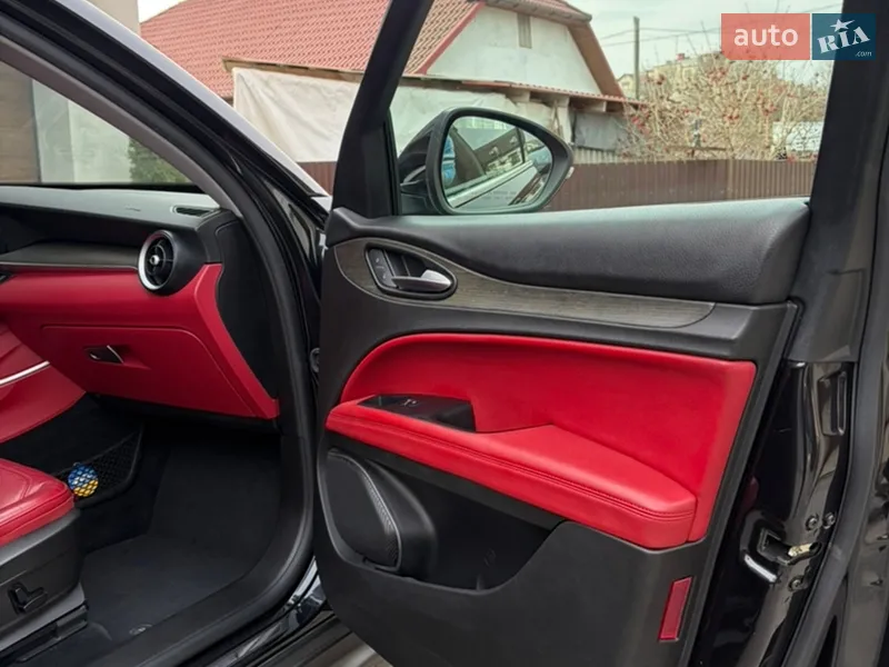 Alfa Romeo Stelvio 2019 VIN ZASPAKBN3K7C51418 фото оголошення 15 з 60