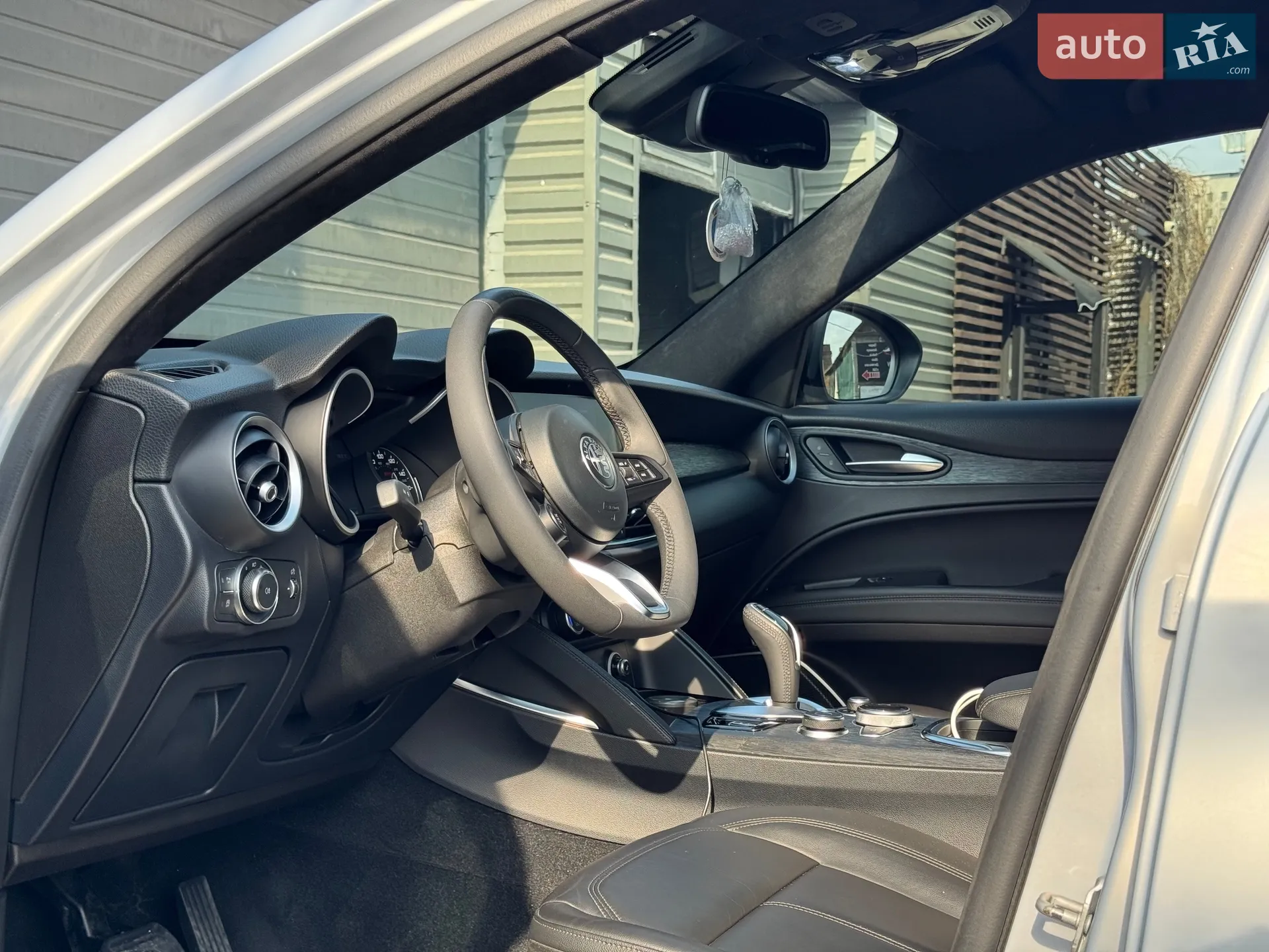 2020 Alfa Romeo Stelvio - мініатюра 30