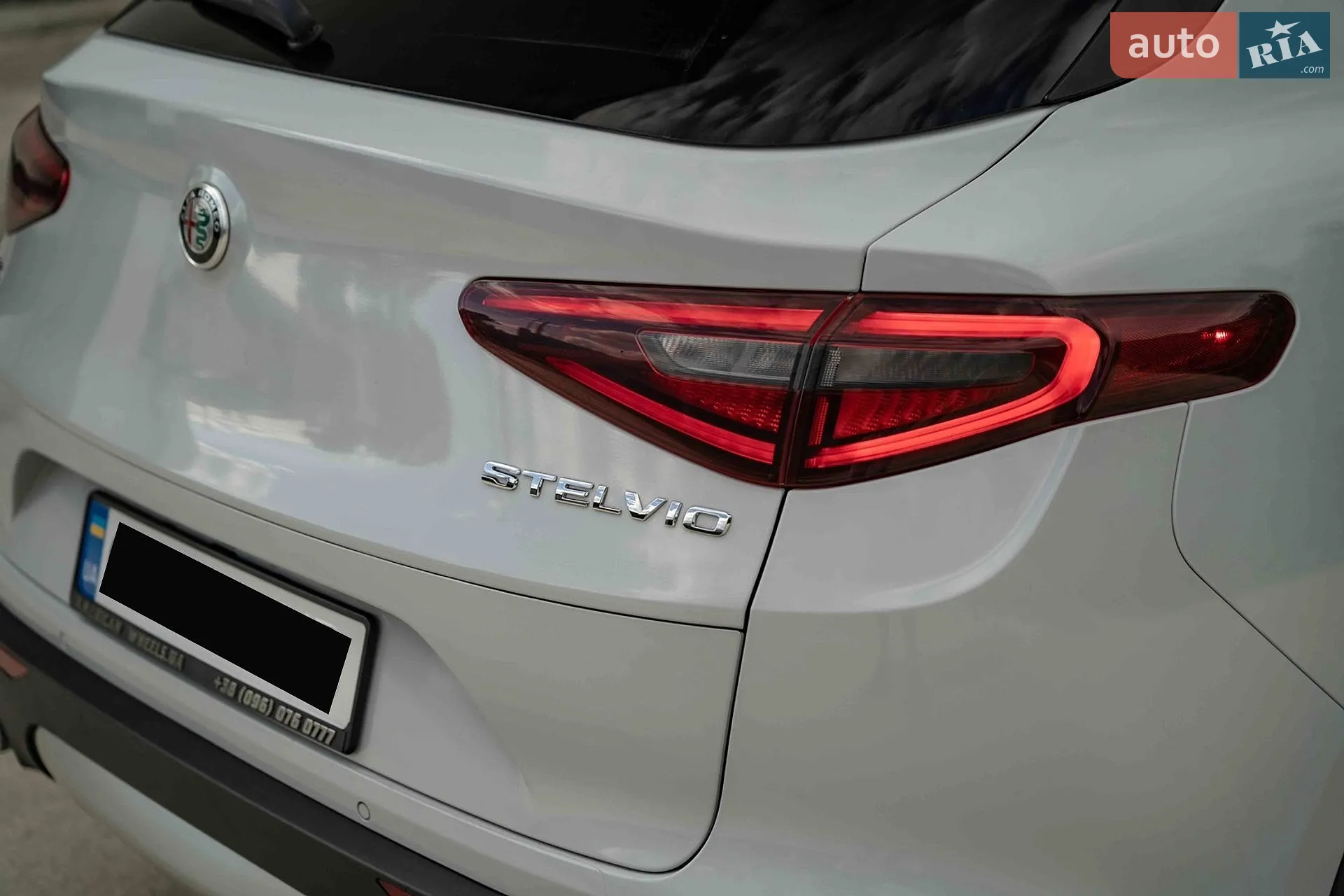 2017 Alfa Romeo Stelvio - мініатюра 11