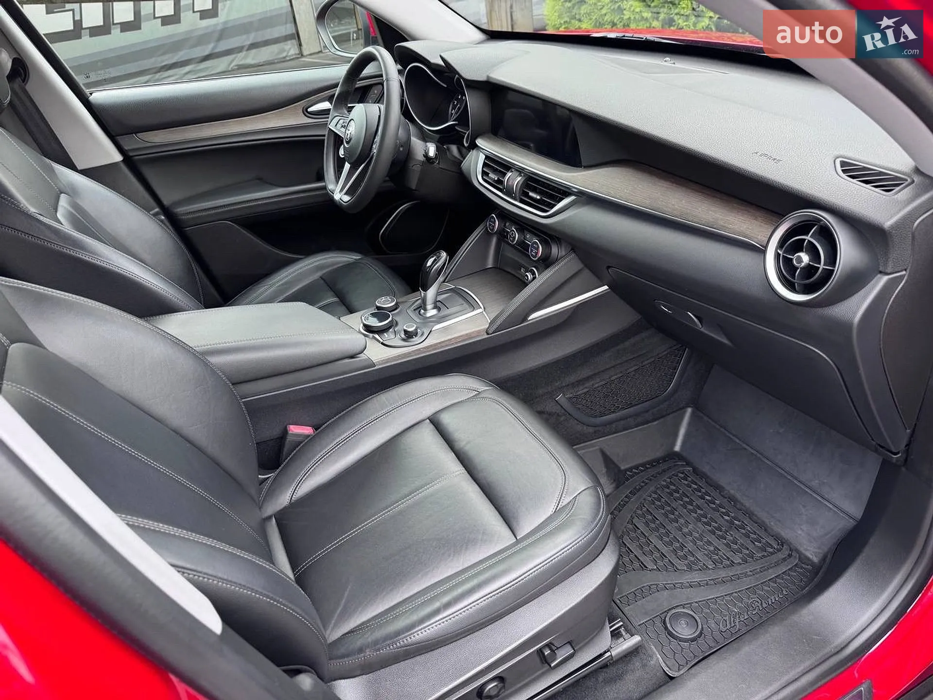 2018 Alfa Romeo Stelvio - мініатюра 26