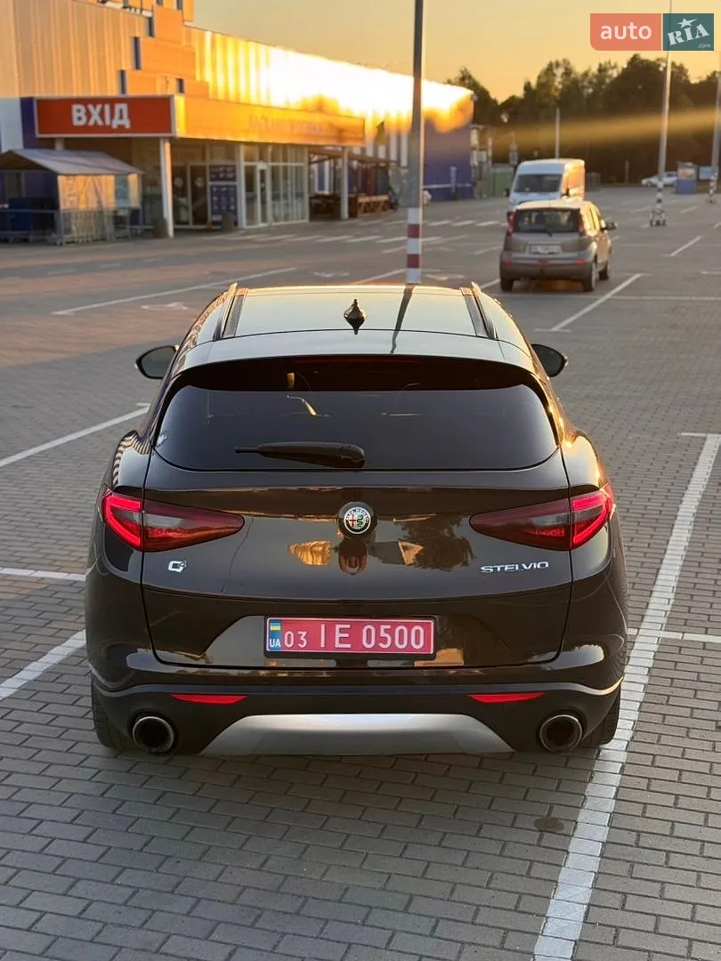 2017 Alfa Romeo Stelvio - мініатюра 13