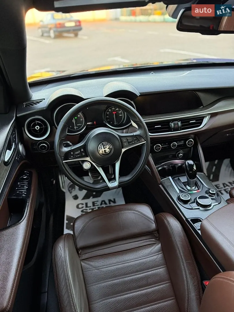 2017 Alfa Romeo Stelvio - мініатюра 34