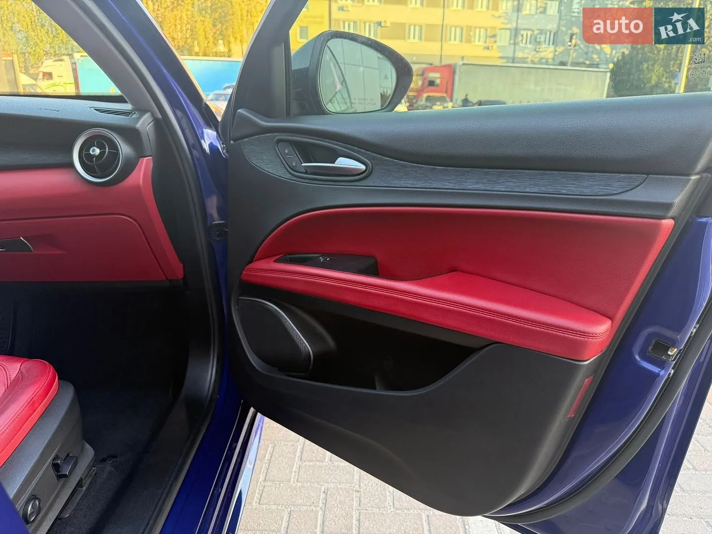 2020 Alfa Romeo Stelvio - мініатюра 41