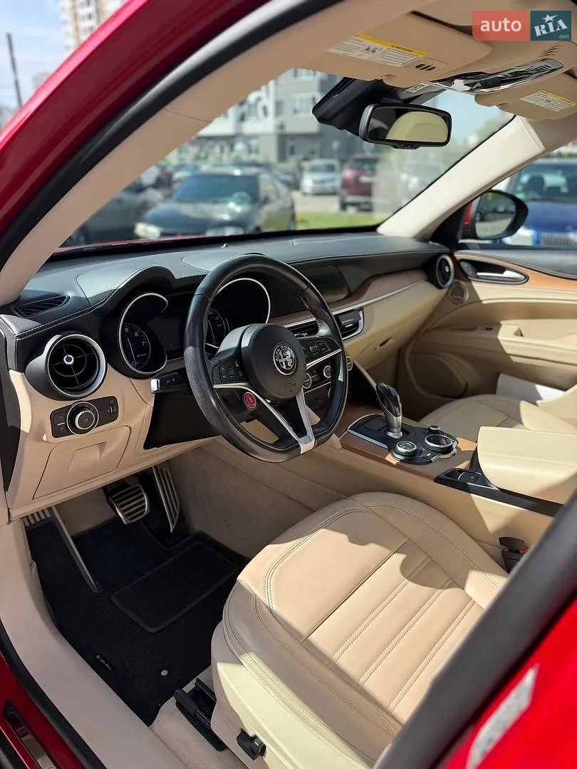 2019 Alfa Romeo Stelvio - мініатюра 18