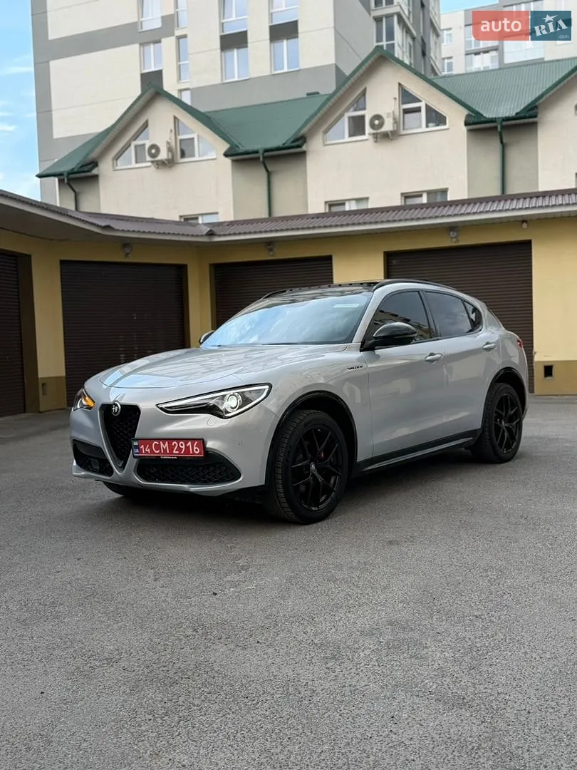 2021 Alfa Romeo Stelvio - мініатюра 2