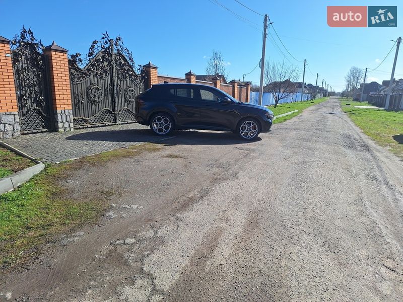 Внедорожник / Кроссовер Alfa Romeo Tonale 2023 в Полтаве