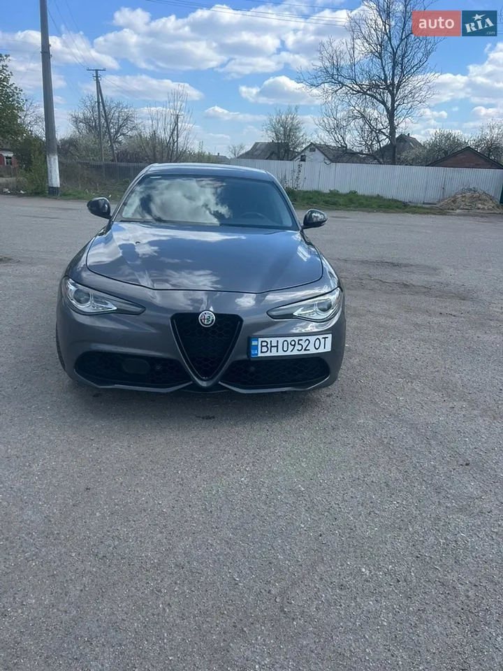 2016 Alfa Romeo Giulia - мініатюра 19