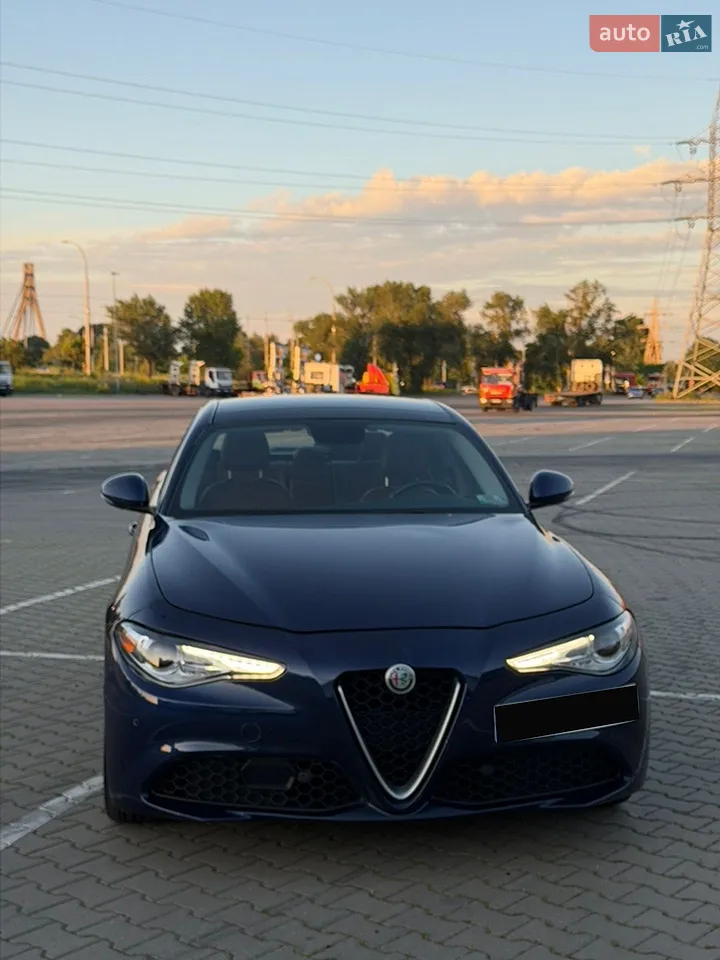 2017 Alfa Romeo Giulia - мініатюра 34
