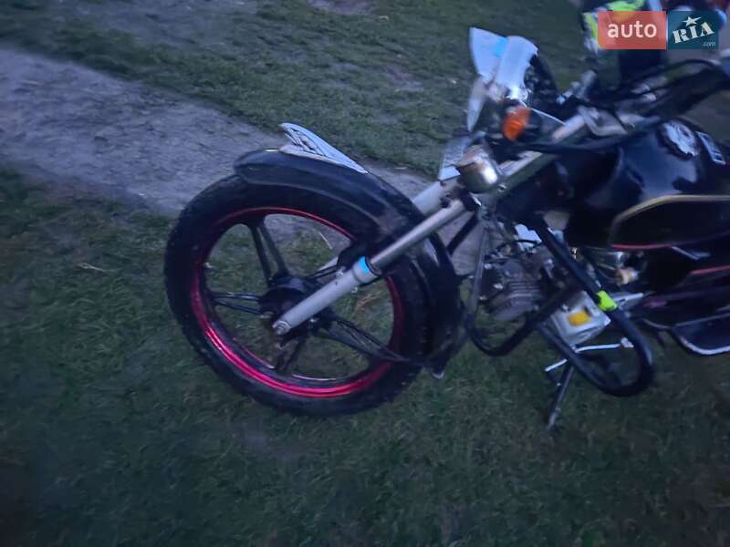 Мопеды Alpha Sabur 2013 в Львове