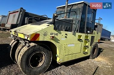 Дорожный каток Ammann AP 240 2012 в Киеве