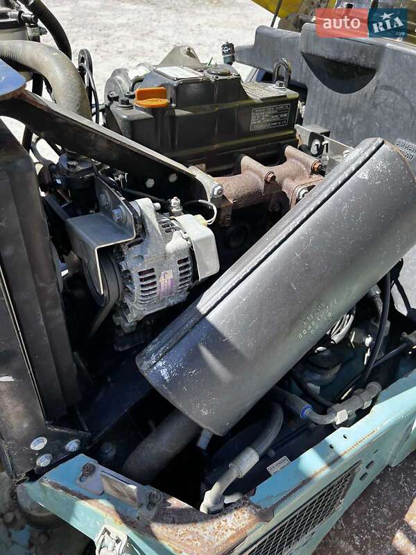 Дорожный каток Ammann AV 2015 в Львове