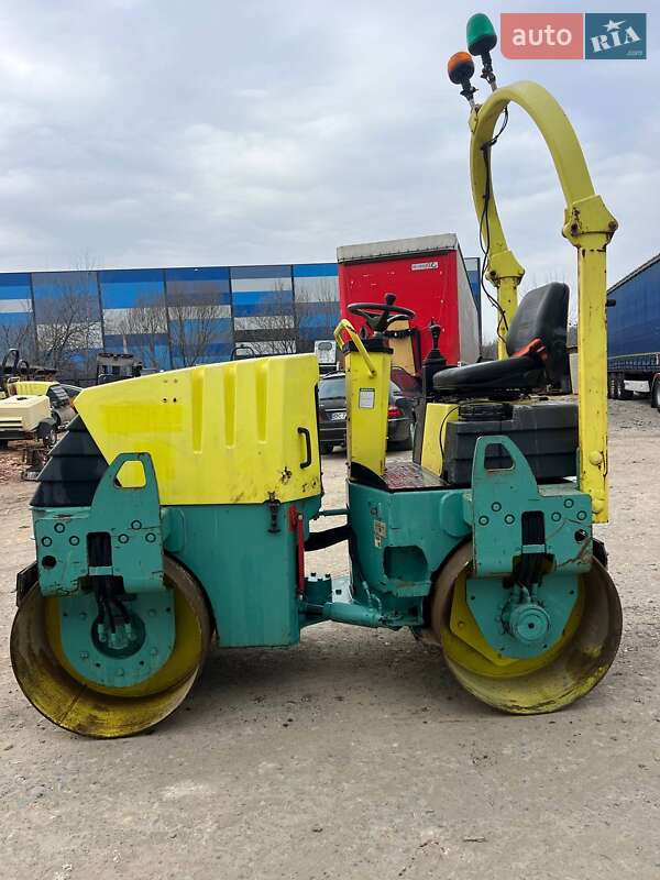 Дорожный каток Ammann AV 2010 в Львове